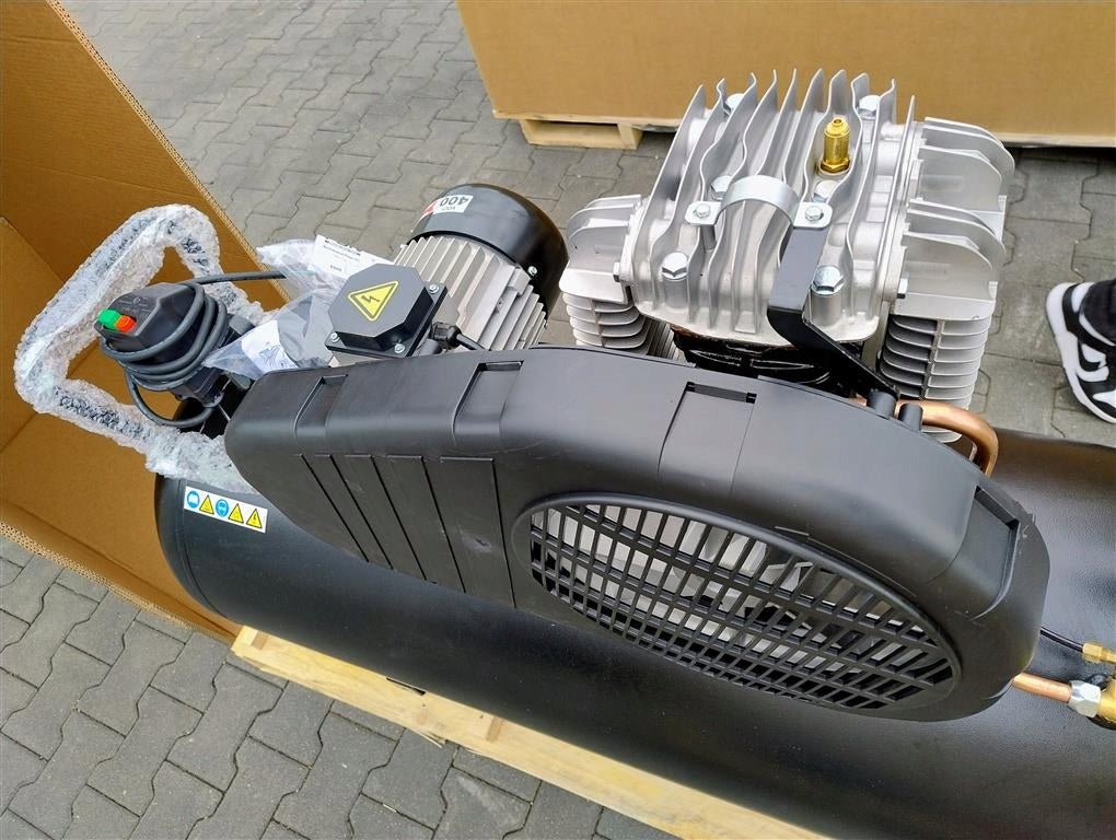 kompresor olejowy 270 l - Sklep Czemar