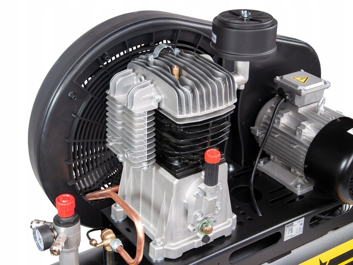 Kompresor olejowy tłokowy z przekładnią 200l 11 bar 4 kW 640l/min Nuair - Sklep Czemar
