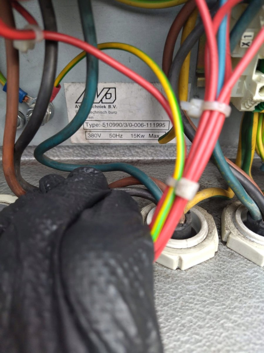 Kompresor Śrubowy 15kW 1,44m³/min 13 bar CREEMERS RCN 15 - 61 - Sklep Czemar
