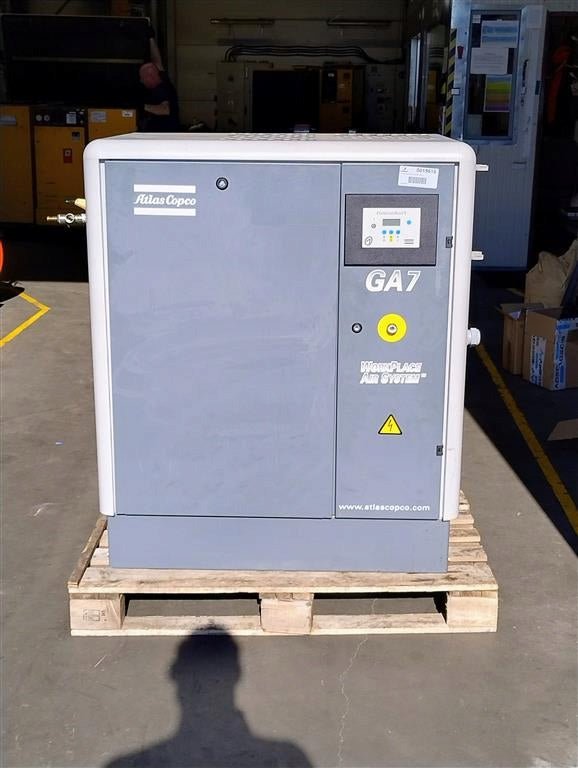 Kompresor Śrubowy Atlas Copco GA7 7.5kW 1.07m3/min 10 bar - Sklep Czemar