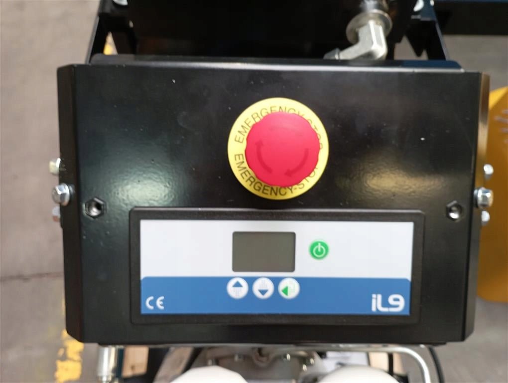 sprężarka śrubowa 3 kW 400 l/min 10 bar - Sklep Czemar