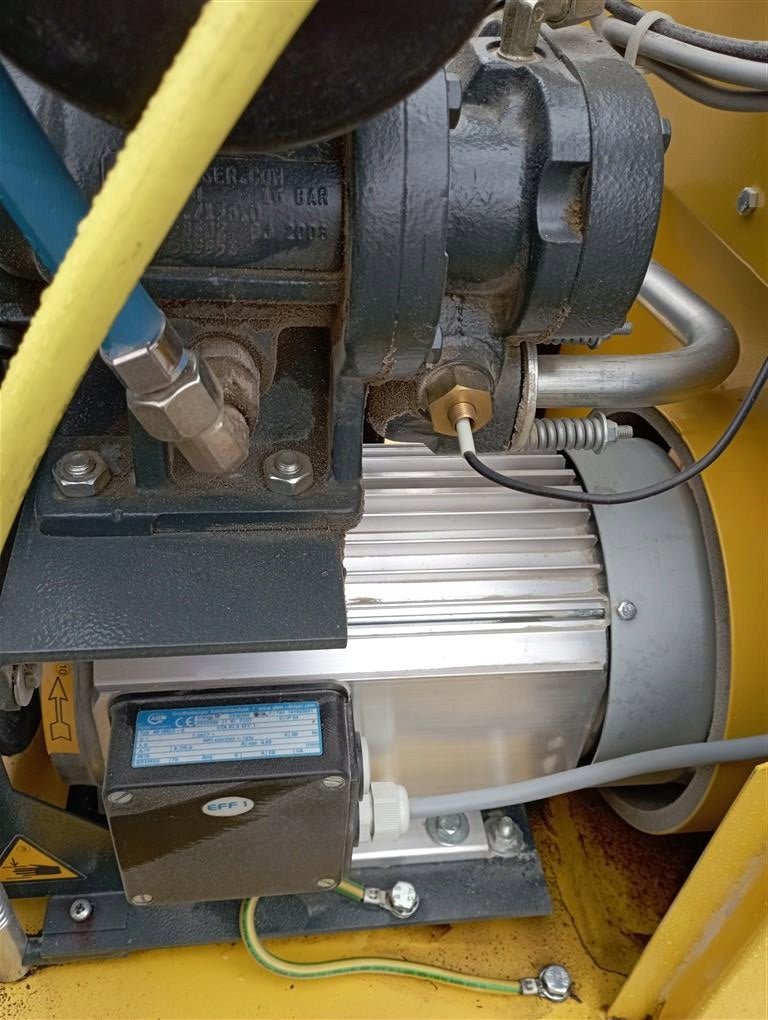 Kompresor Śrubowy KAESER SX6 4kW 0,75m3/min 7,5 bar - Sklep Czemar