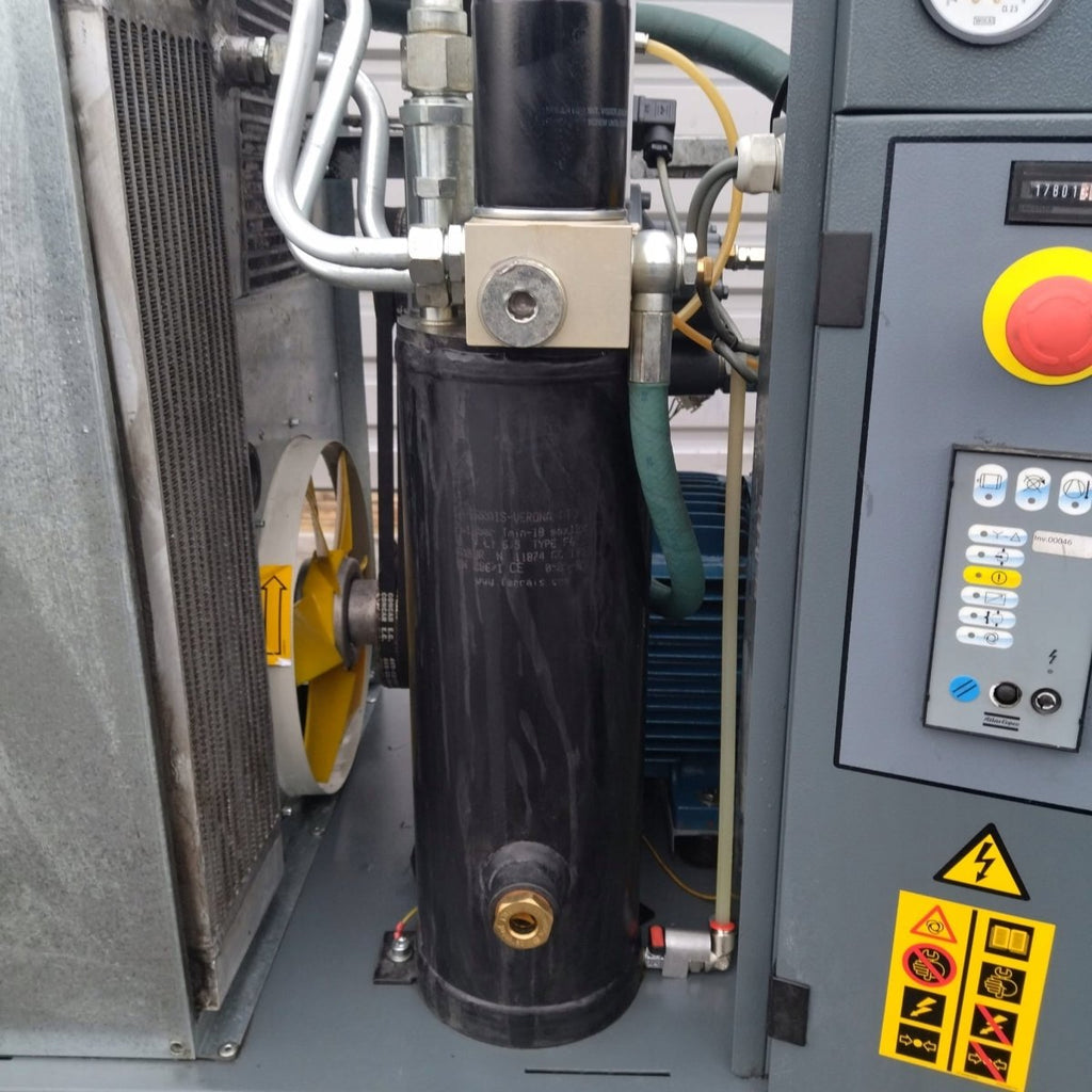 Kompresor Śrubowy z osuszaczem Atlas Copco GX7FF 7.5kW 1m3/min 12.75bar - Sklep Czemar