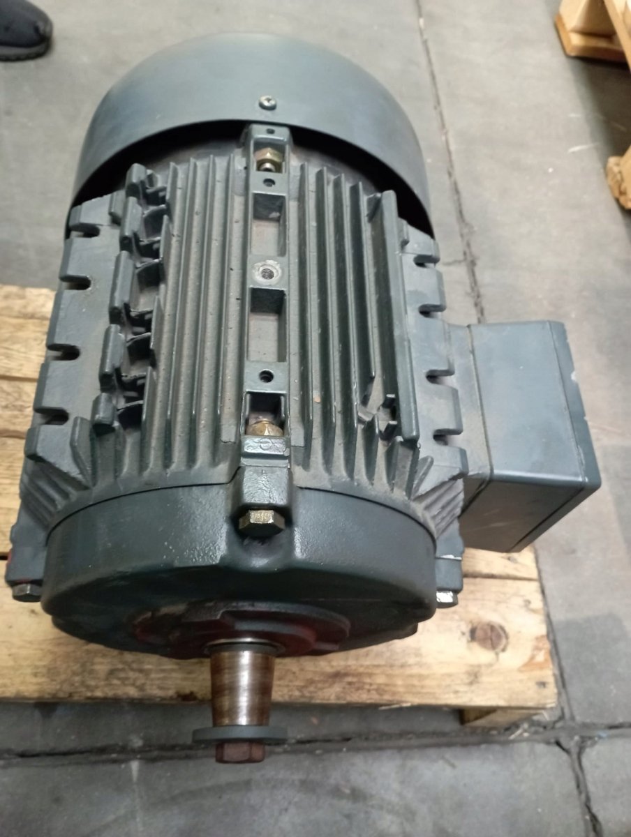 silnik elektryczny 11 kW- Sklep Czemar