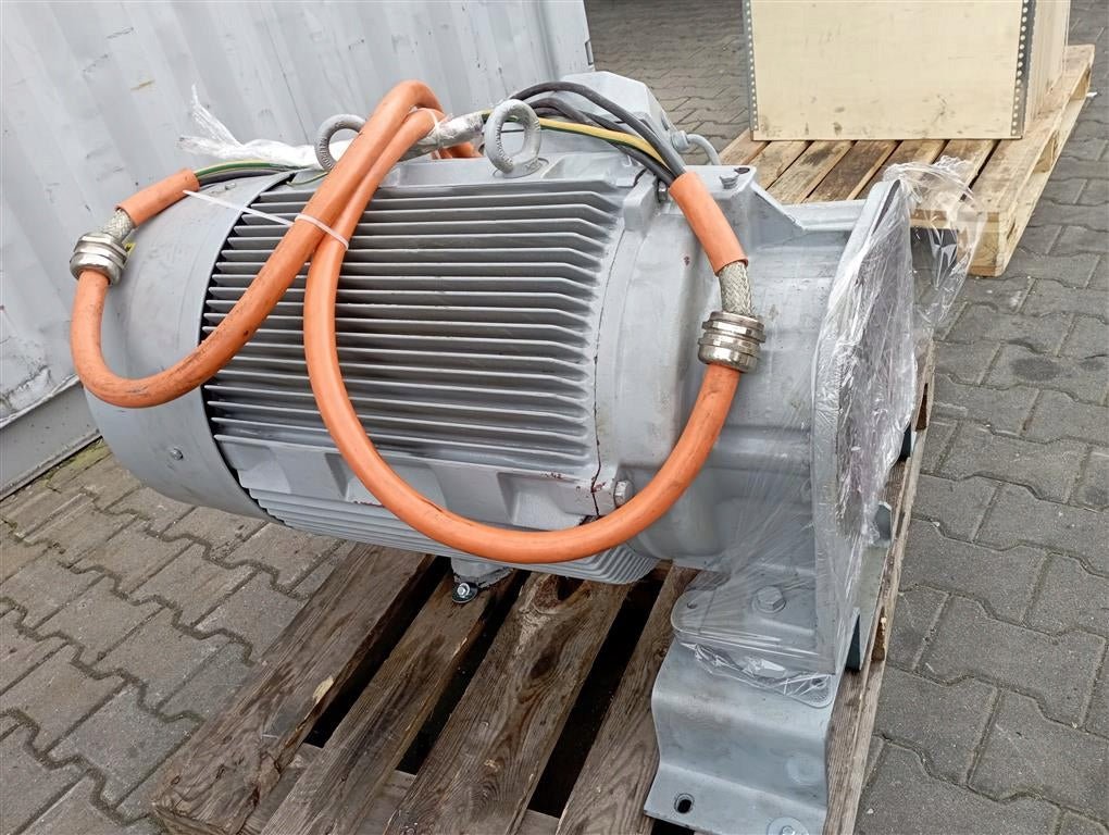Silnik elektryczny Siemens 75kW 1LG6 258 - 4AA99 - Z 250Mb - sprawny - Sklep Czemar