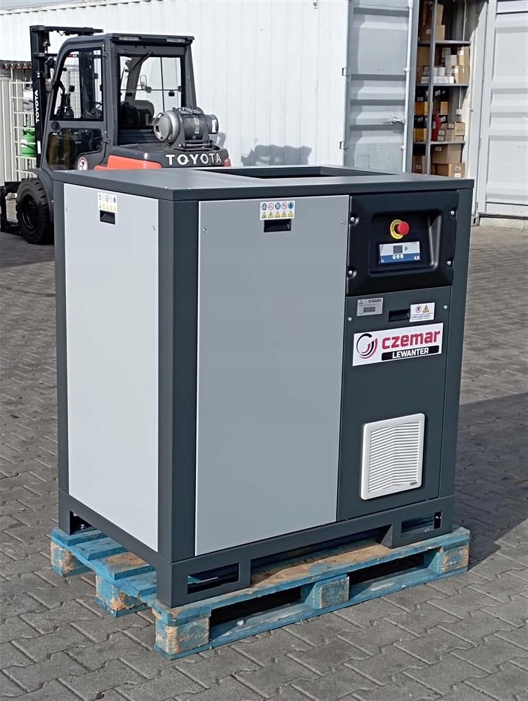 Sprężarka śrubowa kompresor CZEMAR LEWANTER 22/10 22kW 3.0m³/min 10 Bar - Sklep Czemar